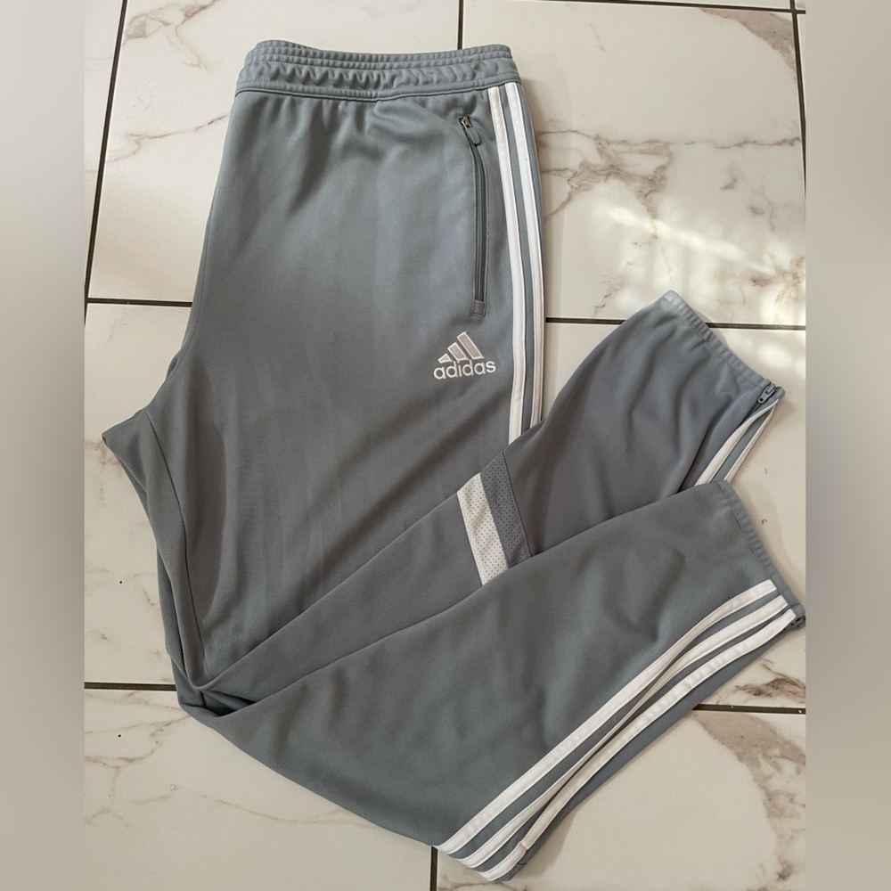 NWOT Unisex Adidas Sweatpants/Joggers 2XL